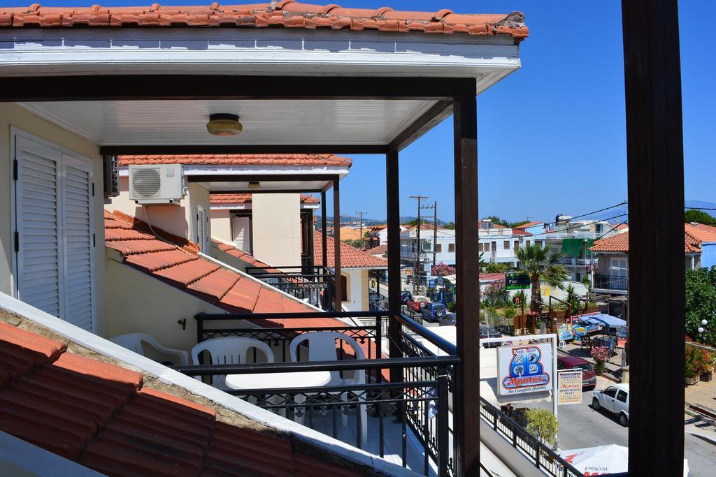 אליקאנאס Montes Apartments & Studios מראה חיצוני תמונה